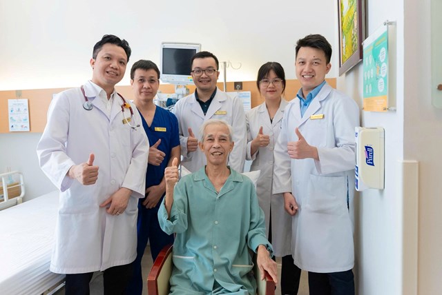 Bệnh nh&acirc;n phục hồi tốt sau h&agrave;nh tr&igrave;nh điều trị phức tạp tại Vinmec Times City