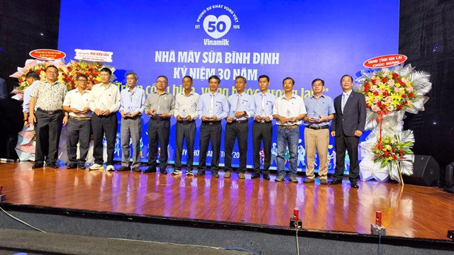 Nhà máy Sữa Bình Định kỷ niệm 30 năm thành lập - Ảnh 3