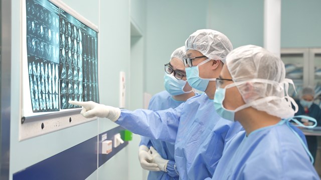 Hệ thống Y tế Vinmec l&agrave; thương hiệu bệnh viện tư nh&acirc;n được nhận biết nhiều nhất tại Việt Nam, đồng thời dẫn đầu về mức độ h&agrave;i l&ograve;ng đối với dịch vụ chăm s&oacute;c sau điều trị (Ảnh: Vinmec)