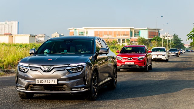 Từ sedan lên SUV: Vì sao nhiều người dùng chọn VinFast VF 8?  - Ảnh 1