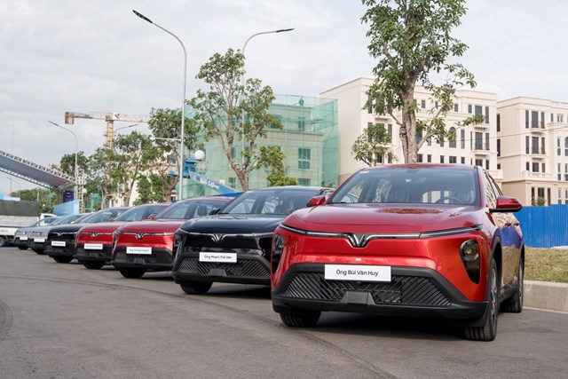 Kh&aacute;ch h&agrave;ng Việt đang c&oacute; cơ hội sở hữu Limo Green tốt hơn bao giờ hết. &nbsp;