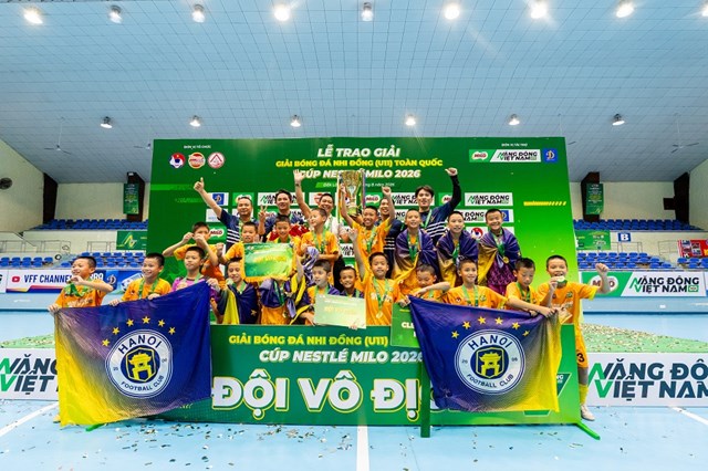 U11 CLB B&oacute;ng đ&aacute; H&agrave; Nội gi&agrave;nh chức v&ocirc; địch m&ugrave;a giải 2026. &nbsp;