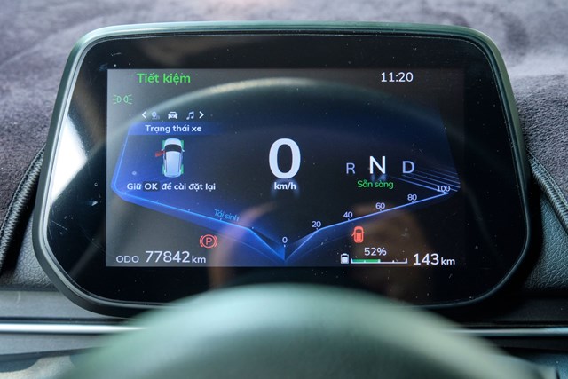 Do nhu cầu đi lại h&agrave;ng ng&agrave;y cao, chiếc VinFast VF 5 của anh Thắng đến nay đ&atilde; lăn b&aacute;nh hơn 77.000 km, d&ugrave; mới sử dụng khoảng 2 năm. &nbsp;