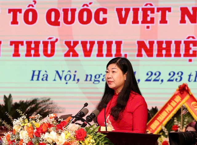 Chủ tịch Ủy ban Mặt trận Tổ quốc Việt Nam TP Hà Nội Nguyễn Lan Hương - phát biểu khai mạc Đại hội