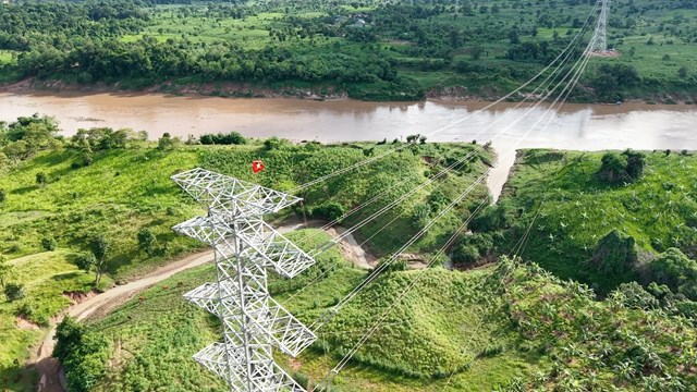 T&amp;T Group ho&#224;n th&#224;nh đường d&#226;y truyền tải điện gi&#243; Savan 1 về Việt Nam trước thềm Đại lễ A80 - Ảnh 1