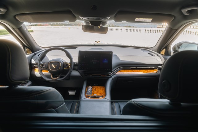 Lạc Hồng 900 LX: Xe chống đạn chuẩn quốc tế VPAM VR7 - Ảnh 3