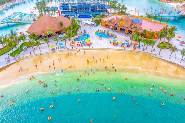 San H&ocirc; l&agrave; ph&acirc;n khu duy nhất cận kề thi&ecirc;n đường biển VinWonders Wave Park &nbsp;