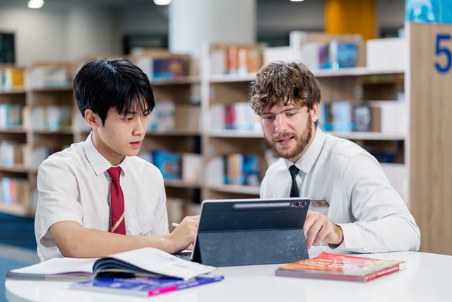 Th&ocirc;ng qua &ldquo;The Inquiry Pathway&rdquo;, học sinh sẽ từng bước l&agrave;m chủ c&ocirc;ng tr&igrave;nh nghi&ecirc;n cứu độc lập từ bậc phổ th&ocirc;ng. (Ảnh minh họa)