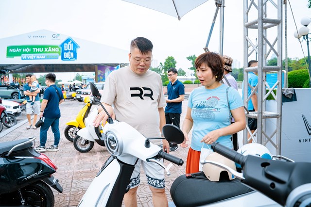 M&ocirc; h&igrave;nh của chuỗi sự kiện &ldquo;Ng&agrave;y hội Thu xăng đổi điện &ndash; V&igrave; Việt Nam xanh&rdquo; được đ&aacute;nh gi&aacute; cao ở nhiều điểm cầu.&nbsp;