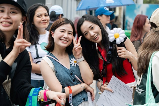 Ocean City &quot;b&#249;ng nổ&quot; trước giờ G: Fan Việt v&#224; quốc tế cuồng nhiệt đổ về, tạo n&#234;n trải nghiệm &#226;m nhạc hiếm c&#243; - Ảnh 5