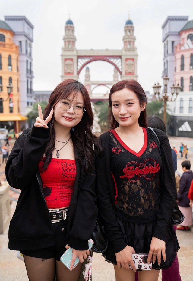 Ocean City &quot;b&#249;ng nổ&quot; trước giờ G: Fan Việt v&#224; quốc tế cuồng nhiệt đổ về, tạo n&#234;n trải nghiệm &#226;m nhạc hiếm c&#243; - Ảnh 7