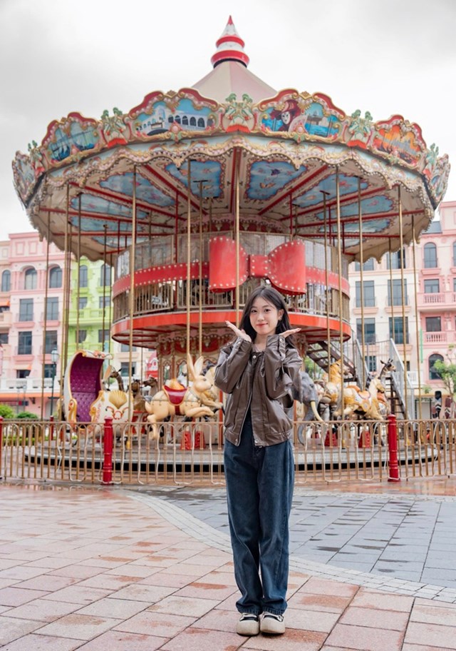 Ocean City &quot;b&#249;ng nổ&quot; trước giờ G: Fan Việt v&#224; quốc tế cuồng nhiệt đổ về, tạo n&#234;n trải nghiệm &#226;m nhạc hiếm c&#243; - Ảnh 8