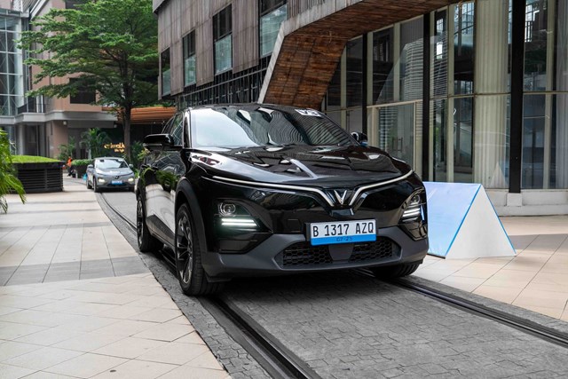 Mẫu xe VF 6 đang được mở b&aacute;n tại Indonesia. &nbsp;