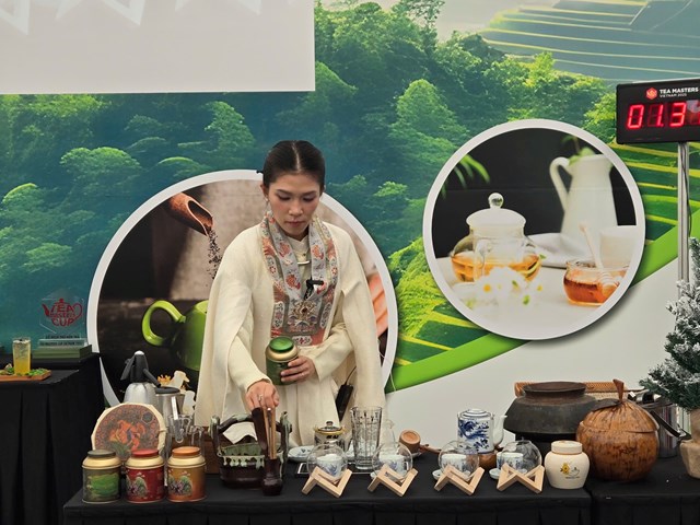S&#225;ng tạo kh&#244;ng ngừng của c&#225;c nghệ nh&#226;n với phần thi Pha chế tr&#224; tại Tea Master Cup 2025 - Ảnh 3
