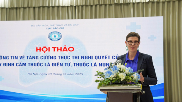 Trưởng đại diện của Tổ chức Y tế thế giới (WHO) tại Việt Nam - TS Angela Pratt phát biểu tại hội thảo.
