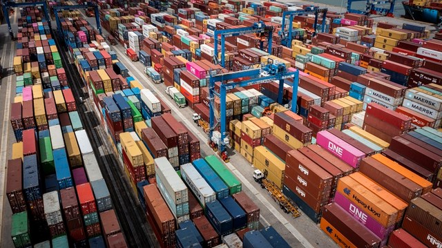 Ngành logistics Việt Nam vẫn đang đối mặt với nhiều điểm nghẽn lớn.