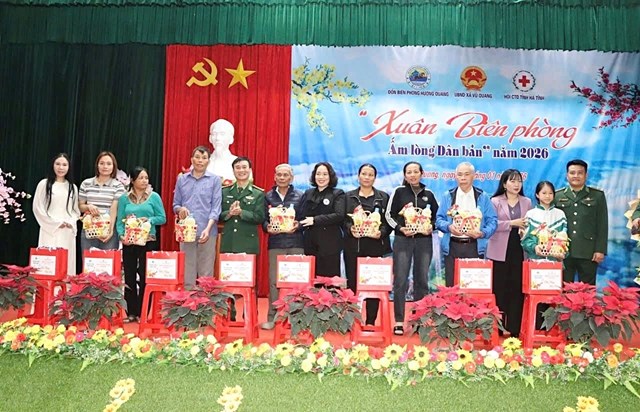 : &ldquo;Xu&acirc;n Bi&ecirc;n ph&ograve;ng ấm l&ograve;ng D&acirc;n bản&rdquo; &ndash; Lan tỏa y&ecirc;u thương tại x&atilde; Vũ Quang