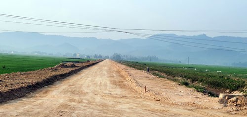 Xây dựng dự án cao tốc Bắc - Nam đoạn qua huyện Thạch Hà.