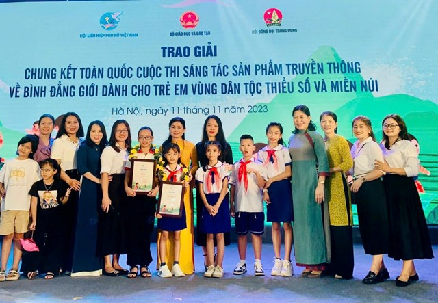 Em Hồ Lê Lạc Hòa, giải Ba cuộc thi sáng tác sản phẩm truyền thông về bình đẳng giới dành cho trẻ em vùng dân tộc thiểu số và miền núi năm 2023.