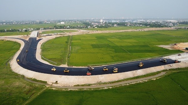 Dự án thành phần Diễn Châu - Bãi Vọt có tổng chiều dài 49,3km, đi qua 2 tỉnh Nghệ An và Hà Tĩnh