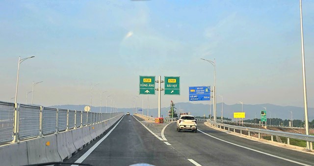 2 đoạn cao tốc Bãi Vọt - Hàm Nghi, Hàm Nghi - Vũng Áng được đưa vào khai thác từ cuối tháng 4/2025.