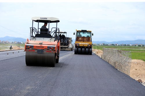 Dự án cao tốc Bắc - Nam đoạn Nghi Sơn - Diễn Châu đang gấp rút hoàn thành.