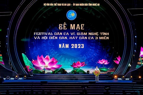 Ấn tượng Lễ bế mạc Festival D&#226;n ca V&#237;, Giặm Nghệ An năm 2023 - Ảnh 4