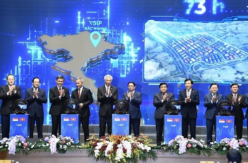 Thủ tướng Phạm Minh Chính và Thủ tướng Singapore Lý Hiển Long đã ấn nút khởi công các dự án mới của VSIP tại Việt Nam