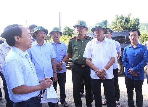 Chủ tịch tỉnh Hà Tĩnh cùng đoàn đi kiểm tra dự án cao tốc Bắc - Nam