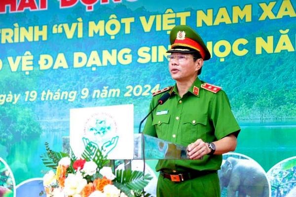 Trung tướng Trần Minh Lệ - Cục trưởng Cục Cảnh s&aacute;t ph&ograve;ng, chống tội phạm về m&ocirc;i trường