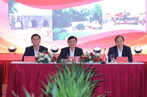 Bí thư Tỉnh ủy 3 tỉnh Thanh Hóa, Nghệ An, Hà Tĩnh chủ trì hội nghị.