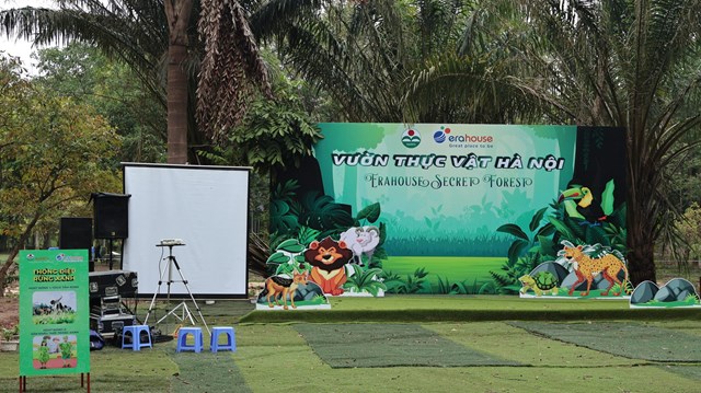 S&acirc;n khấu ngo&agrave;i trời