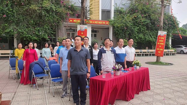 L&atilde;nh đạo Đảng ủy, HĐND, UBND, UBMTTQ phường Ph&uacute; Lương