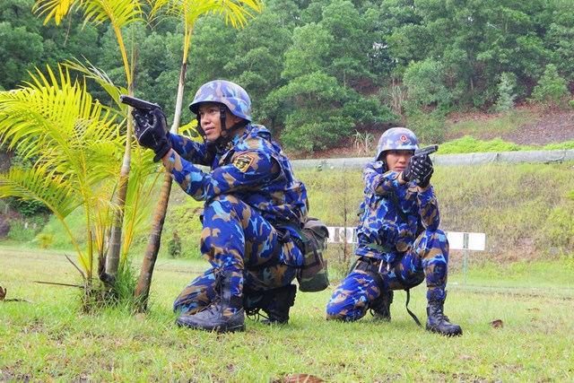 Huấn luyện kỹ thuật chuy&ecirc;n ng&agrave;nh Chống khủng bố của Chiến đấu vi&ecirc;n Đại đội 6, Tiểu đo&agrave;n 2