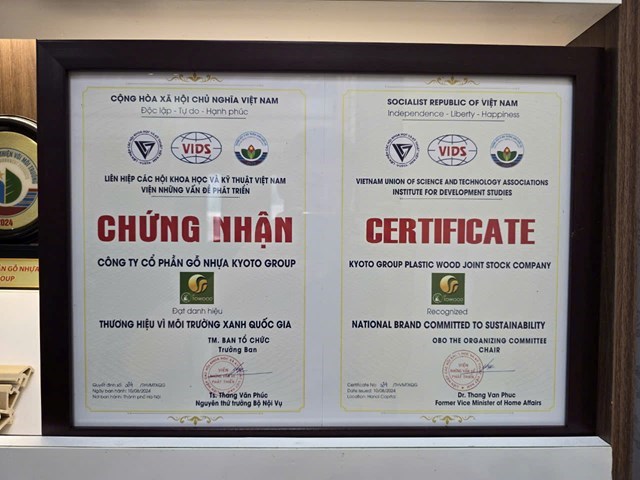 Giấy chứng nhận của CTCP Gỗ nhựa Kyoto Group. (Ảnh: KYOTO GROUP).