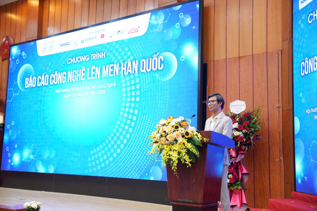 &Ocirc;ng Trần Tiến Phong &ndash; Trưởng Cộng đồng hệ sinh th&aacute;i khởi nghiệp quốc gia trong lĩnh vực c&ocirc;ng nghệ chăm s&oacute;c sức khỏe v&agrave; sắc đẹp ph&aacute;t biểu tại chương tr&igrave;nh.