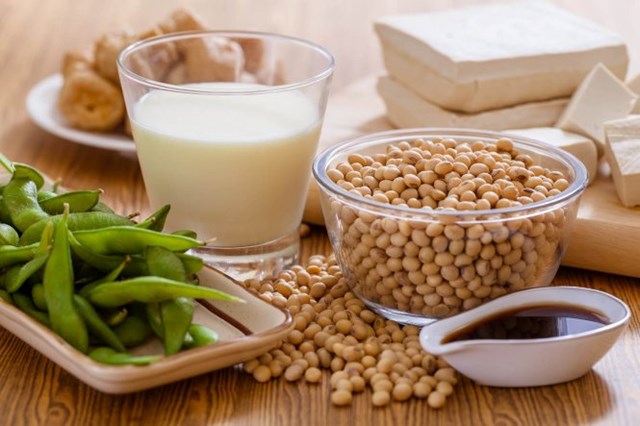 Đậu n&agrave;nh v&agrave; c&aacute;c sản phẩm từ đậu n&agrave;nh cũng chứa nhiều Omega-3. Ảnh minh họa (nguồn Internet)