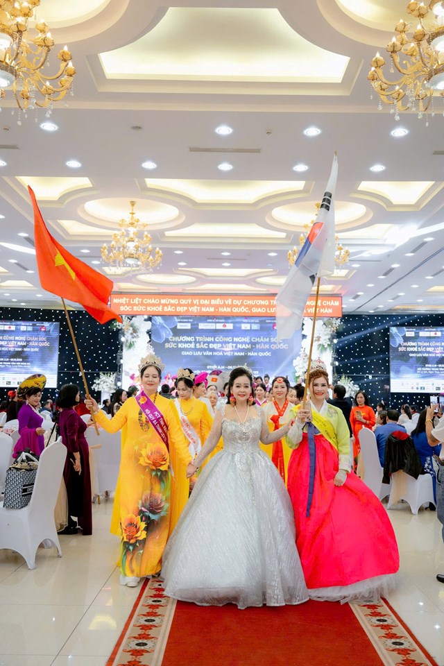Lễ khai mạc chương trình Công nghệ Chăm sóc Sức khỏe Sắc đẹp Việt Nam – Hàn Quốc - Ảnh 9